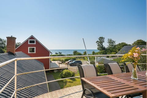 Balcony/Terrace, Sea view, Parking