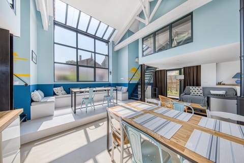 Property building, Living room