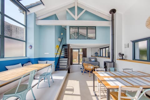 Property building, Living room