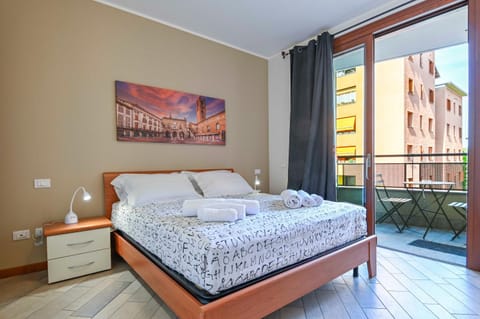 View (from property/room), Balcony/Terrace, Balcony/Terrace, Bedroom, air conditioner