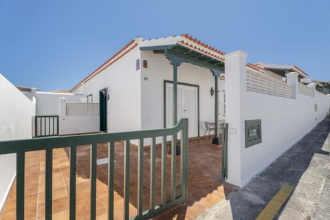 Property building, View (from property/room), Balcony/Terrace