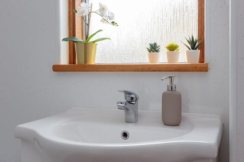 Free Parking - City Centre - 3 Bedrooms - 5 Guests Apartment in Edinburgh