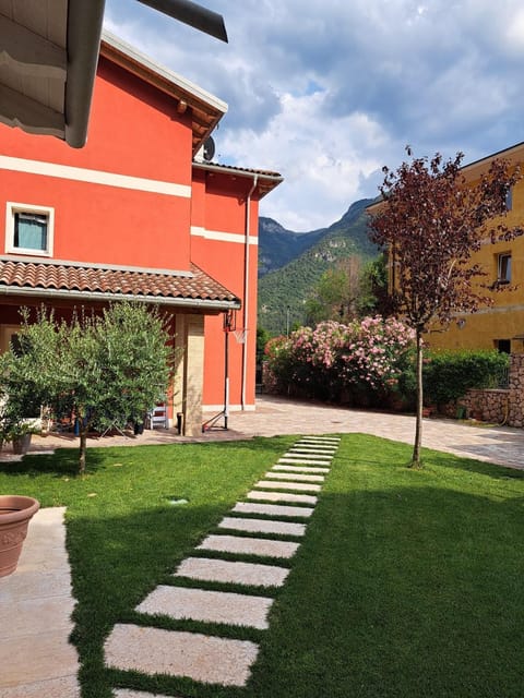 Spring, Day, Natural landscape, Garden, Garden view, Mountain view