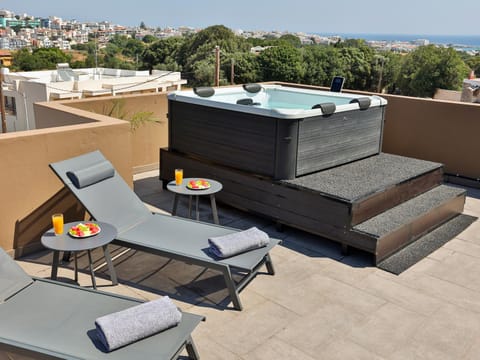 Patio, Day, View (from property/room), Sea view, sunbed