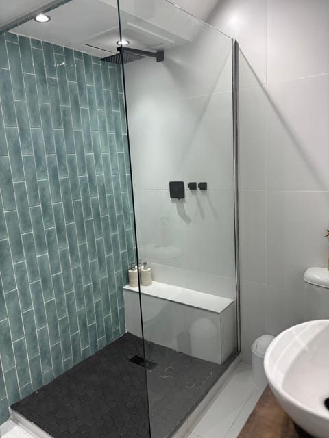 Inside Out Bliss Bed and Breakfast in Cape Town