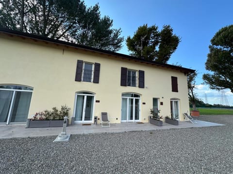 Villa Iris Apartment in Modena