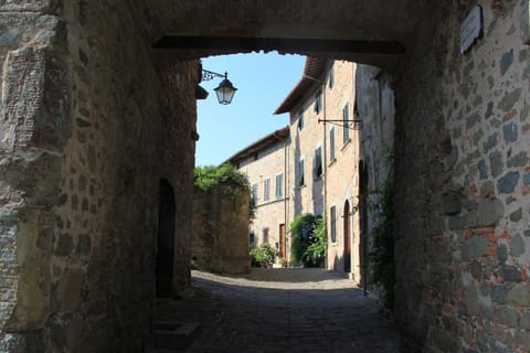 Facade/entrance, On site, Street view