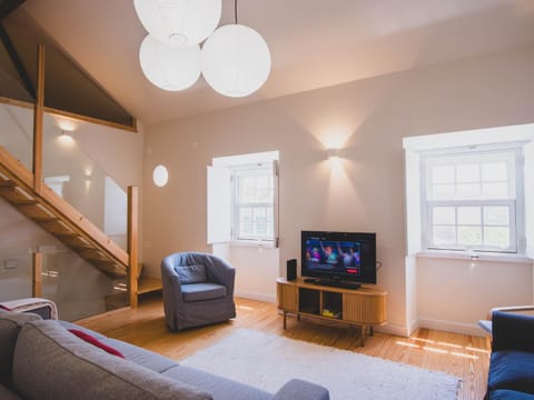 Communal lounge/ TV room, Living room