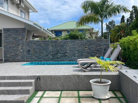 Balcony/Terrace, Swimming pool