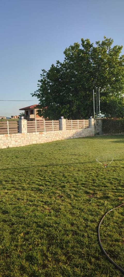 MiK & LENA Bed and Breakfast in Halkidiki