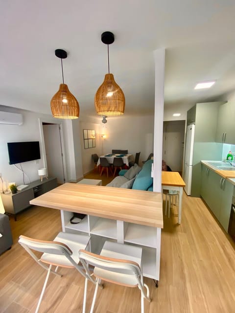 TV and multimedia, Kitchen or kitchenette, Dining area