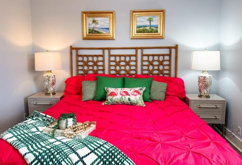 7 Seas Ocean Breeze Sleeps Kitchens St George Island Pet Friendly Family House in Saint George Island