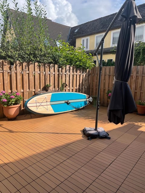 Garden, Balcony/Terrace