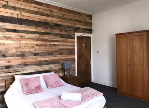 55 Studio 4 Uplands Apartment in Swansea