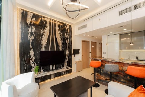 Communal lounge/ TV room, TV and multimedia, Kitchen or kitchenette, Living room, Seating area, Evening entertainment