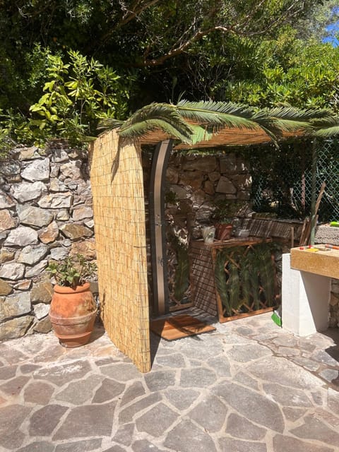 Oasibellavista House in Cavo