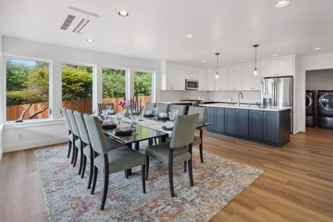 Pacific Horizon Escape House in Devils Lake