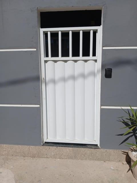 Casa c AR-condomínio prox ParkShopping Cpo Grande House in Rio de Janeiro