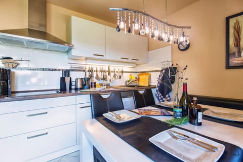 Coffee/tea facilities, Communal kitchen