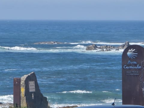 Casa de Praia House in Vila Praia de Ancora