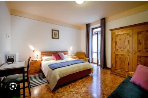 ROOMS CA' TUNIN- ideale per il Trenino Rosso- a pochi minuti a piedi dalla stazione Bed and Breakfast in Province of Brescia