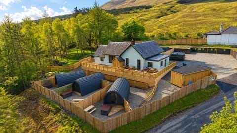 Property building, Natural landscape, Mountain view