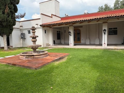 Property building, Day, Garden, Garden view