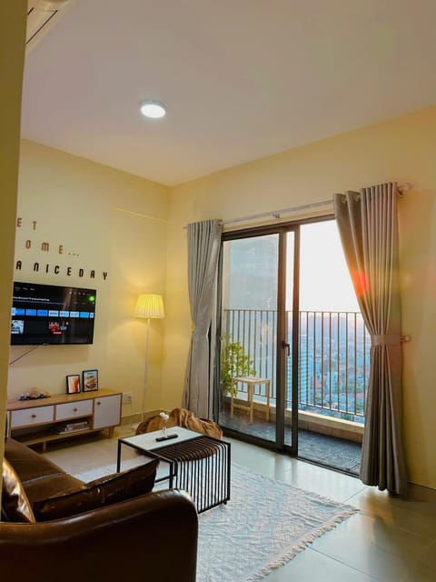 View (from property/room), Living room, Dining area