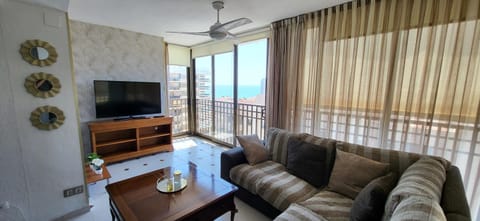 Living room, Dining area, air conditioner
