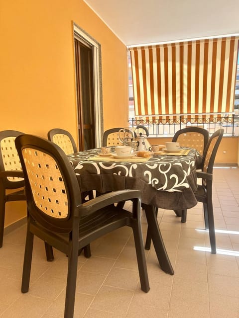 Balcony/Terrace, Balcony/Terrace, Dining area