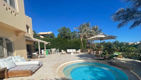 Property building, Patio, Day, Natural landscape, Garden, View (from property/room), Balcony/Terrace, Garden view, Pool view, Swimming pool, sunbed