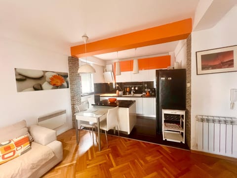 Kitchen or kitchenette, Living room, Dining area
