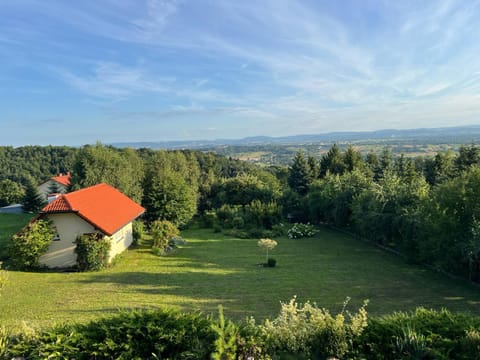 Day, Garden