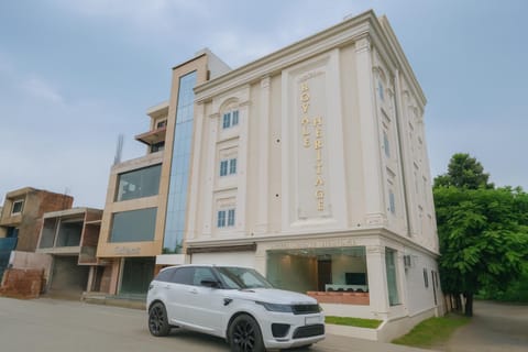 Day, Parking