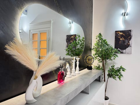 Living room, Decorative detail