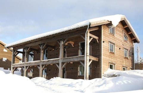Property building, Day, Winter
