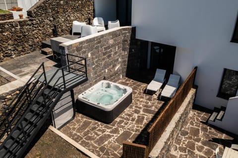 Patio, Hot Tub, Balcony/Terrace, Balcony/Terrace, Seating area
