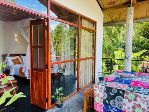 Patio, Bed, Garden, View (from property/room), Balcony/Terrace, Photo of the whole room, Seating area, Dining area, Bedroom