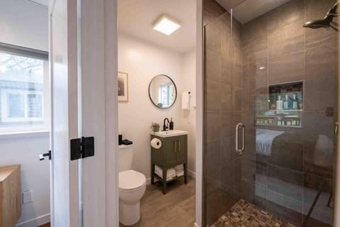 Columbia Cabins Cabin 4 Cabin in Calaveras County