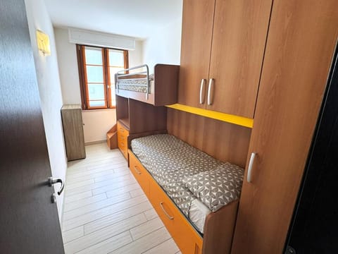 Bed, Photo of the whole room, Bedroom, bunk bed, wardrobe