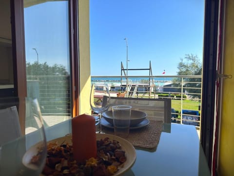 Day, View (from property/room), Balcony/Terrace, Dining area