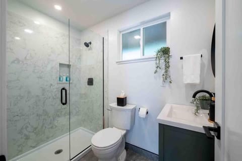 Columbia Cabins Cabin 6 Cabin in Calaveras County