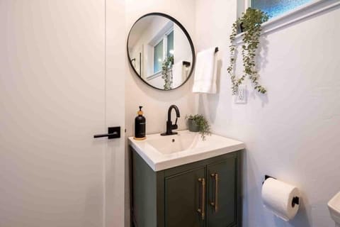 Columbia Cabins Cabin 7 Cabin in Calaveras County