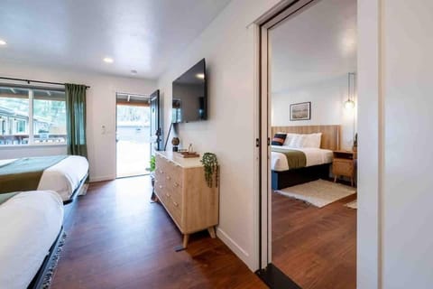 Columbia Cabins Cabin 7 Cabin in Calaveras County