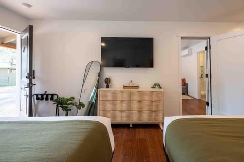 Columbia Cabins Cabin 7 Cabin in Calaveras County