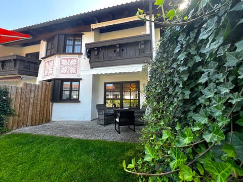 Apartmenthaus Der Johanneshof - tolle Lage nah am See House in Schliersee