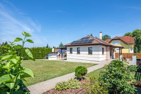 Property building, Garden, Garden view
