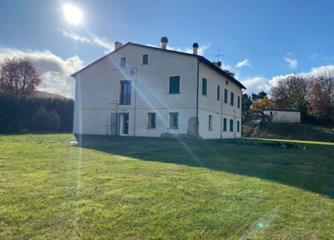 Property building, Spring, Day, Garden