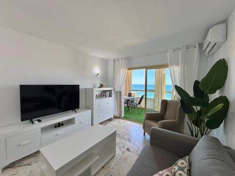 TV and multimedia, Living room, Sea view