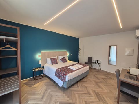 Bed, Photo of the whole room, Bedroom, towels, wardrobe